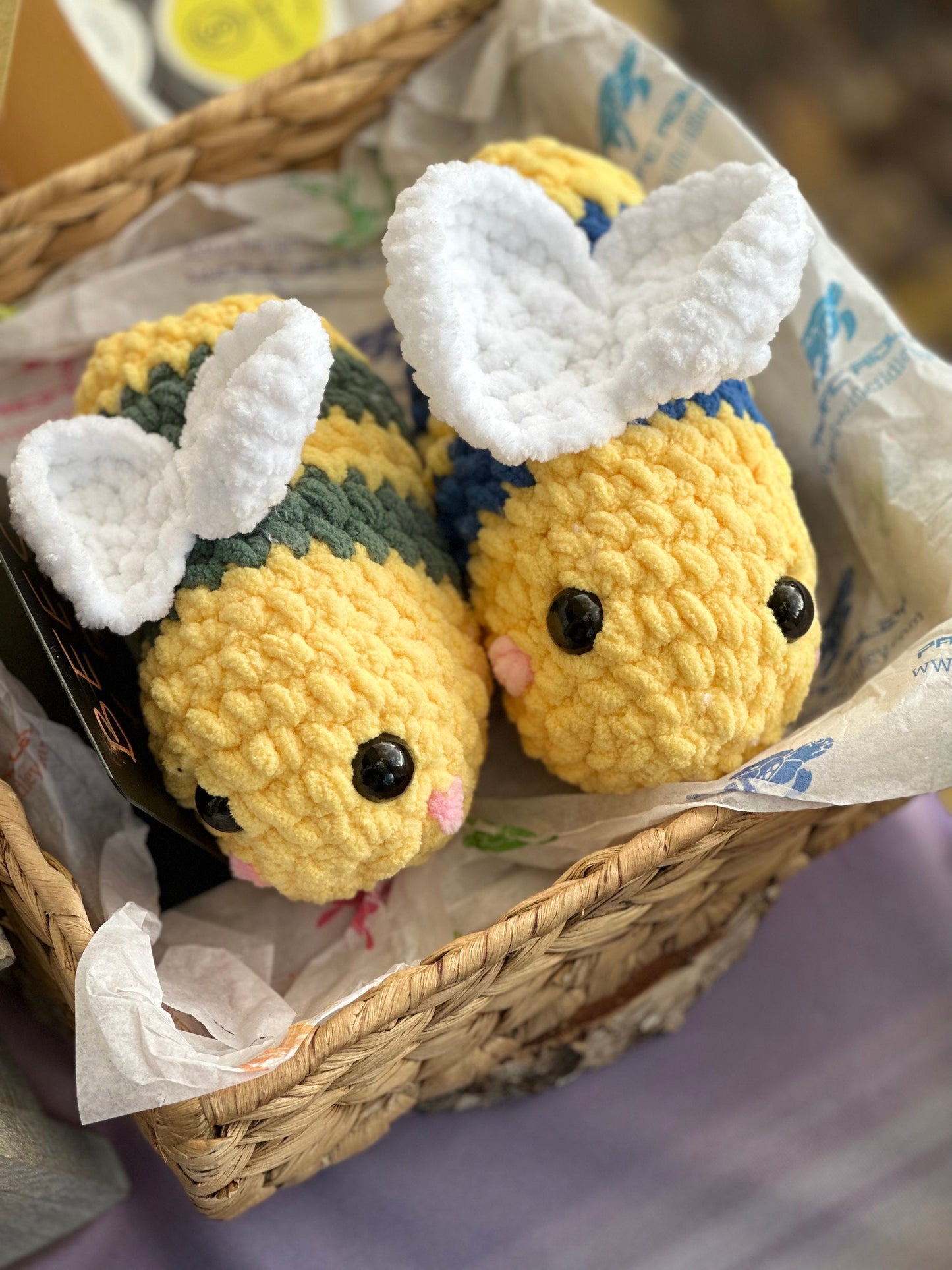 Crochet Chenile Bees. Crochet cotton Bee keychains, gifts, can be attached to bags, cuddly, stocking filler, friendship, amigurami, comfort